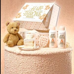 💝 P.Louise Hair to the Throne Teddy Edition,  Shampoo/Conditioner/Scalp Comb Set